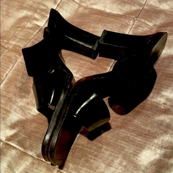 JOAN & David Sandals - Picture 5 of 14